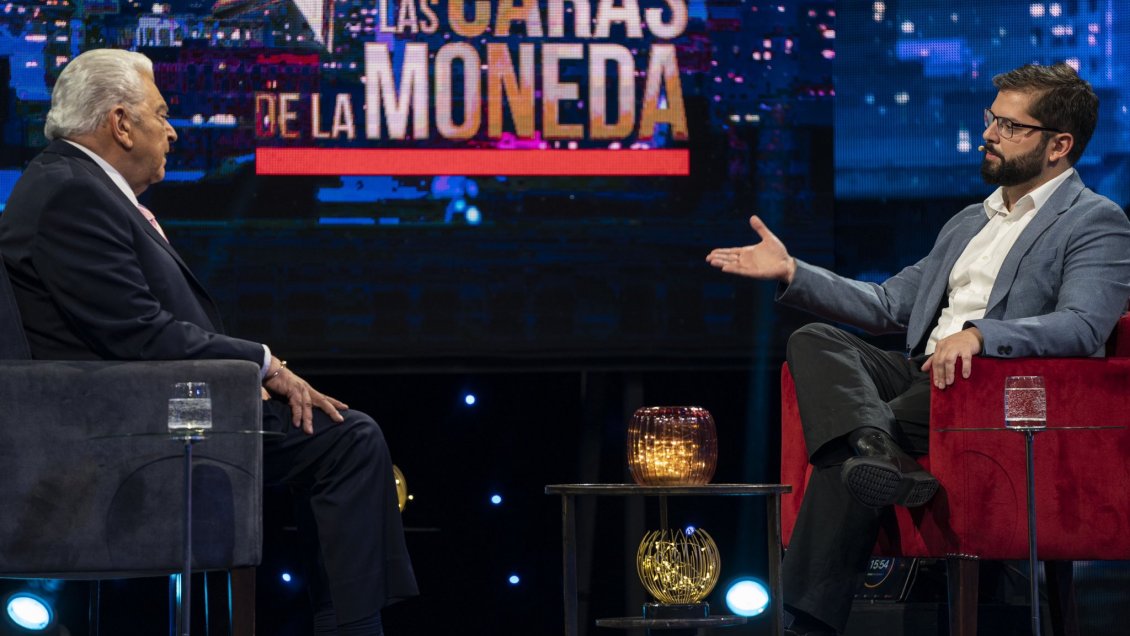 Boric disparó contra Carlos Peña, el rey de España y Andrés Allamand, y agradeció a Don Francisco