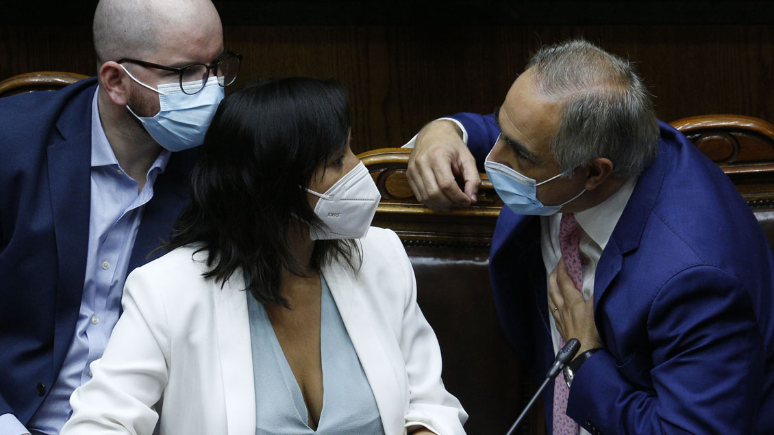 Siches decidió no querellarse por el baleo en Temucuicui; sí lo hará, en cambio, Francisco Chahuán