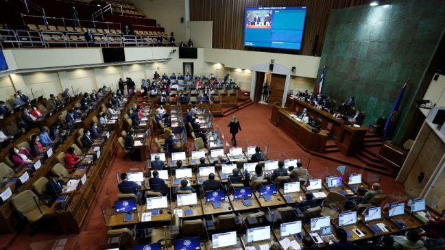Diputado exigió mayor fiscalización a empresas encargadas de entregar almuerzos a estudiantes