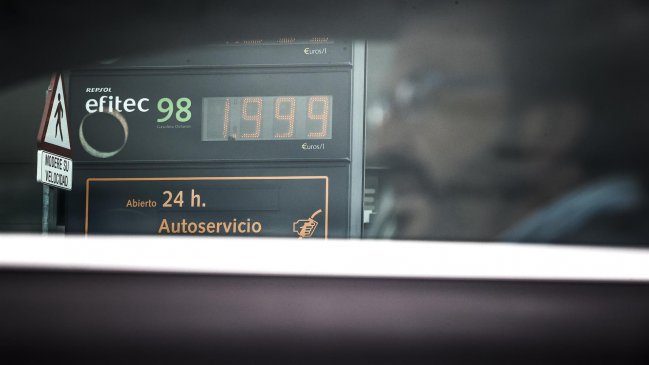 AIE pide reducir velocidad en carreteras y aumentar el teletrabajo para ahorrar petróleo