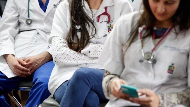 Aborto en tres causales: 47% de los obstetras del sistema público son objetores en caso de violación