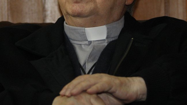   Cura investigado por abuso sexual a menores y adultos renunció al sacerdocio 