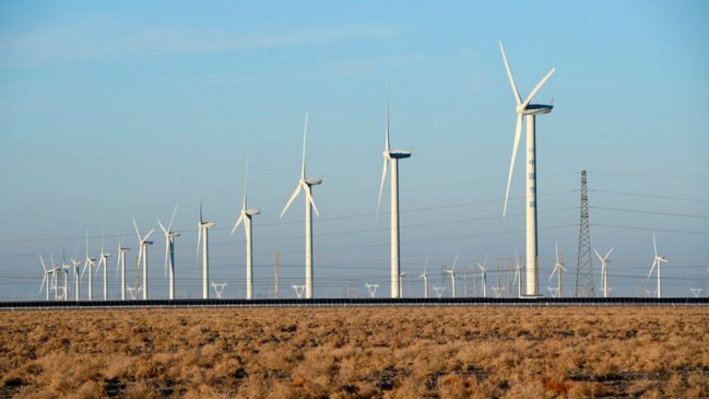 Aumenta exponencialmente capacidad instalada de energía eólica y solar en China