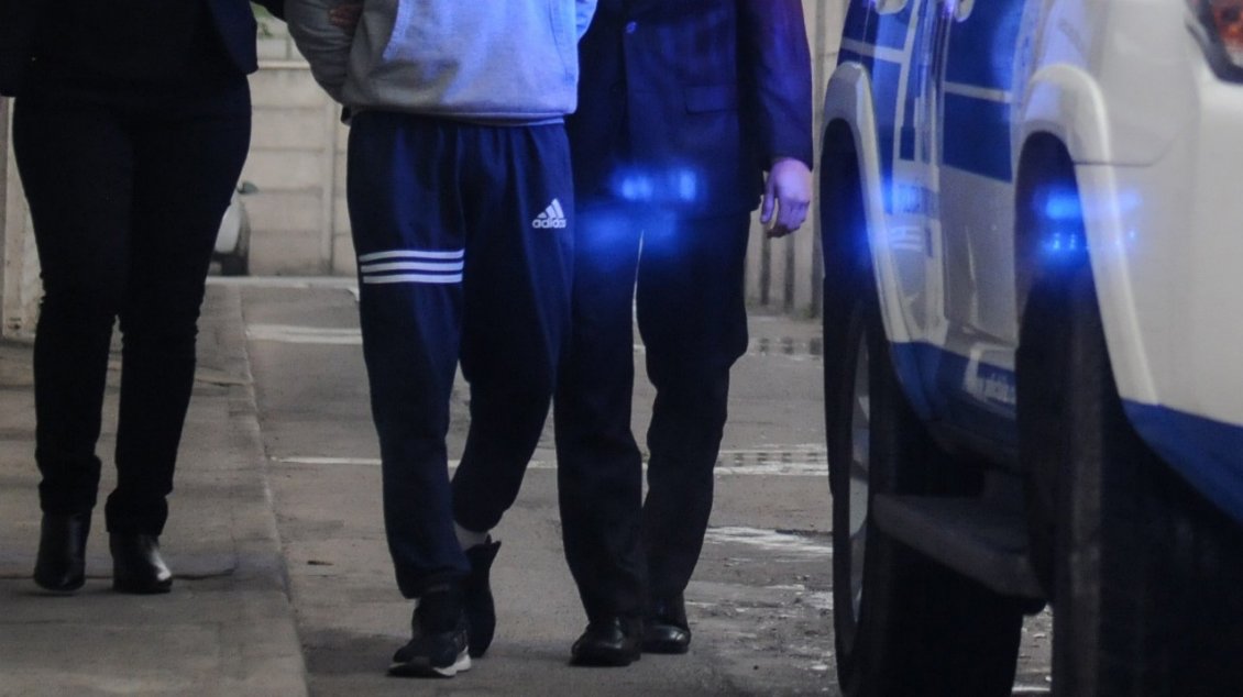 Detienen en Ñuble a sujeto que en 2020 golpeó a funcionaria de salud en Maipú