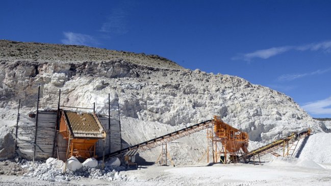   Minera china invertirá 380 millones de dólares en planta de litio en Argentina 
