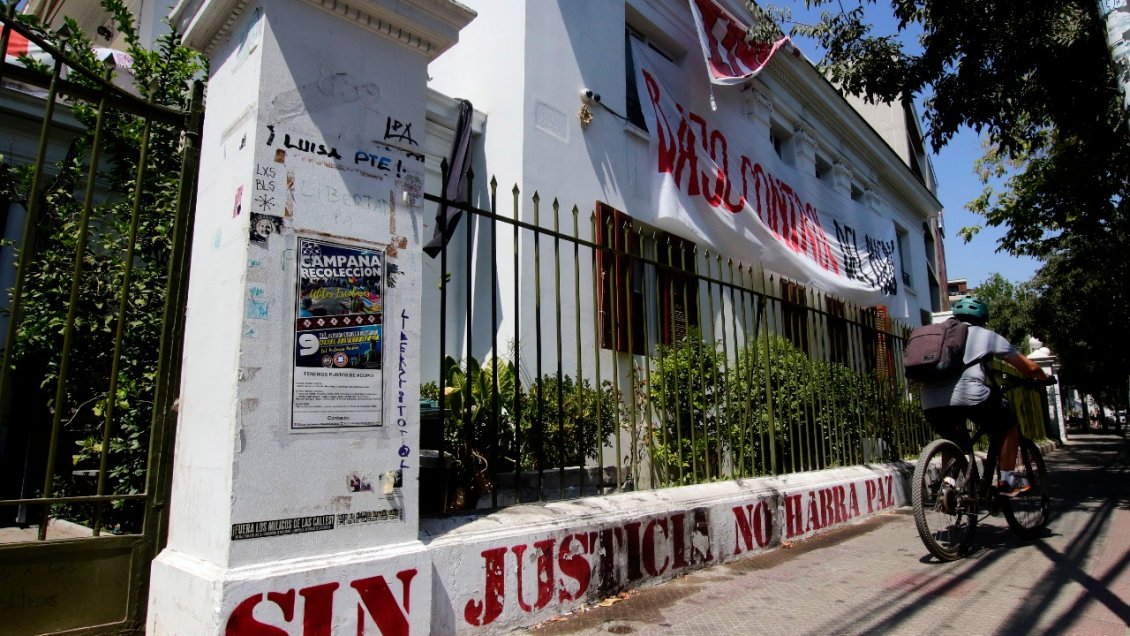 Después de ocho meses, la ACES bajó la toma del INDH y entregó el edificio a los trabajadores