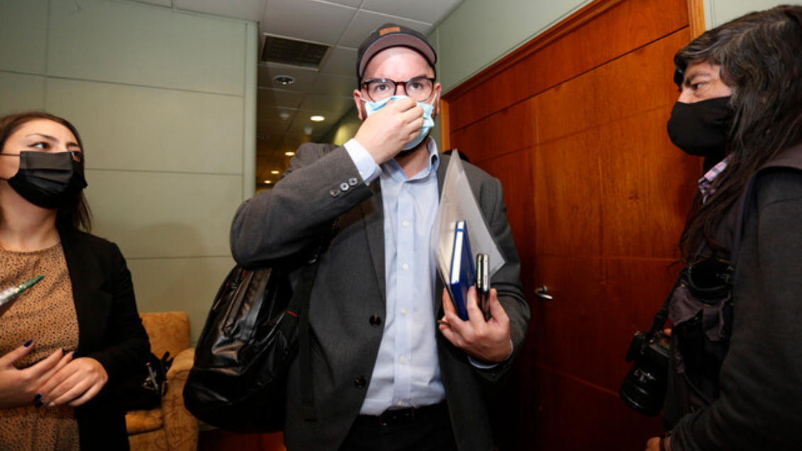 Ministro Jackson se reunió con la bancada de senadores PS tras críticas por proyecto de amnistía