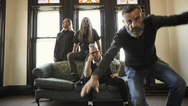 Paciente con ELA usó implante cerebral para pedir escuchar álbum de Tool