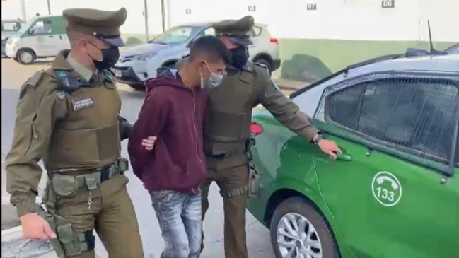 Carabineros detiene a motochorro que intentó asaltar a una mujer en Viña del Mar