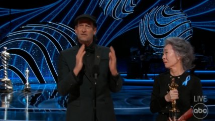   Troy Kotsur dio emotivo discurso en lengua de señas tras ganar el Oscar 