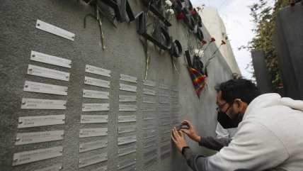   Instalan nuevas placas en el Memorial por la Diversidad a 10 años del crimen de Daniel Zamudio 