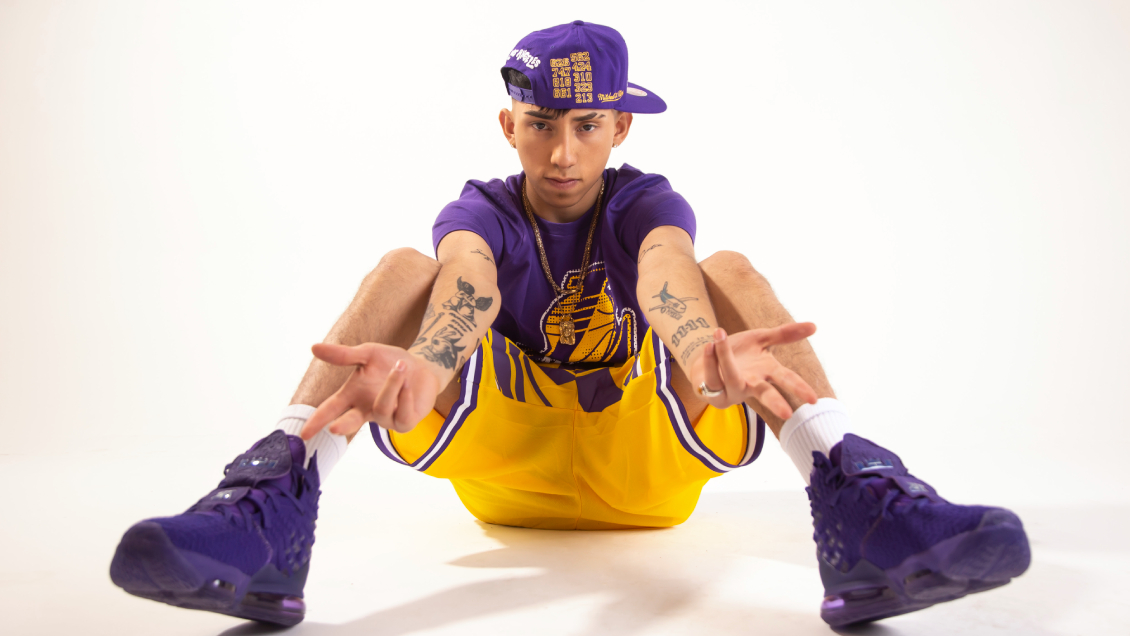 Standly se suma al show de Anuel AA en Chile