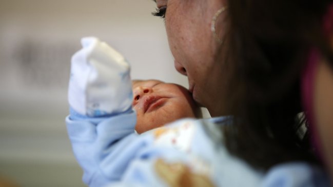   OMS publica su primera lista de 60 recomendaciones para madres tras el parto 