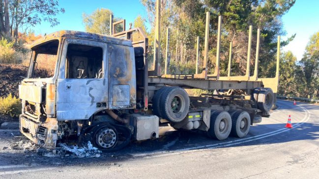 CAM se adjudicó la quema de un camión en Lumaco