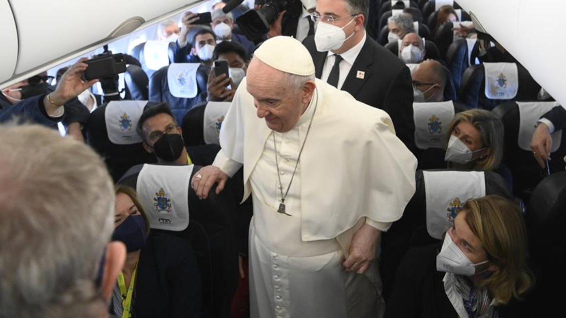 El papa no descartó ir a Kiev y advirtió del riesgo de una 