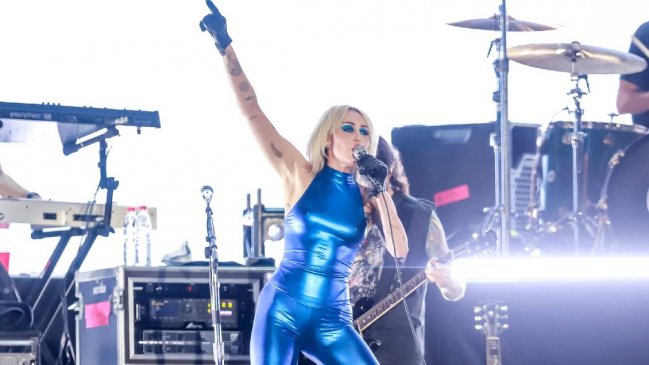 Tras recorrer Sudamérica, Miley Cyrus lanzó su primer álbum en vivo