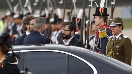   Boric fue recibido con honores por Argentina en su primera visita de Estado 