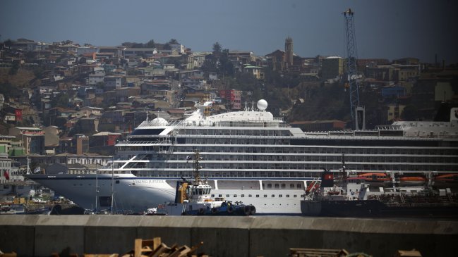   Con ocho recaladas cerró la temporada de cruceros en Valparaíso 