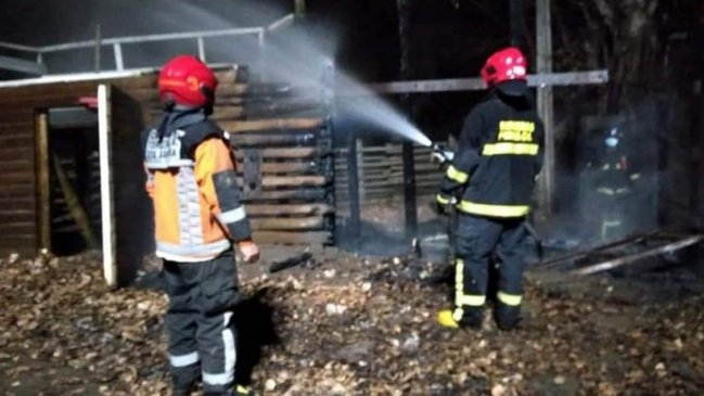 Desconocidos incendiaron medialuna de Santa Bárbara