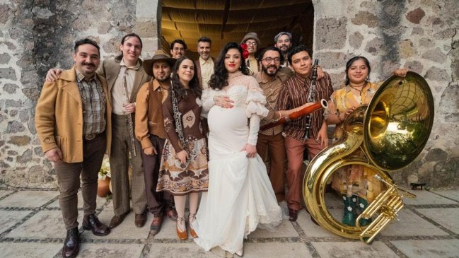 Mon Laferte lanza su show NPR's Tiny Desk en plataformas digitales