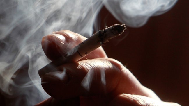  En Chile diariamente mueren 52 personas a causa del tabaquismo  