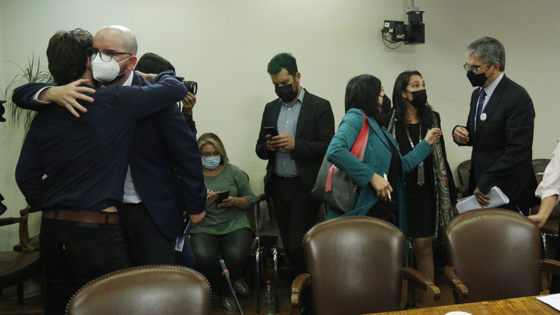 Gobierno logró primer éxito contra el quinto retiro en el Congreso