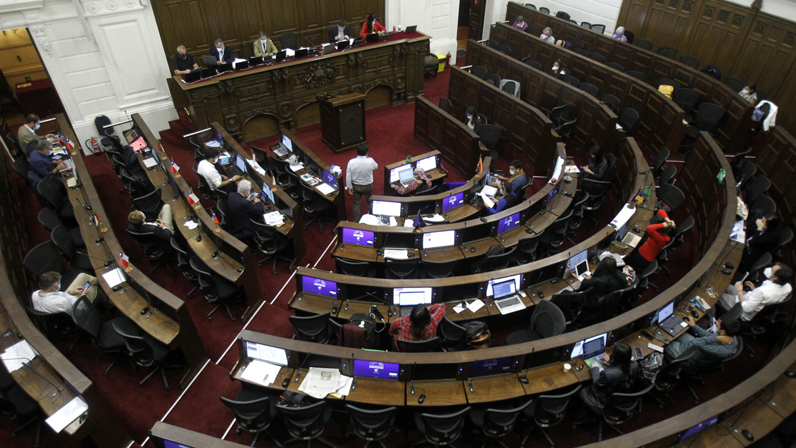 Convención: Socialistas respetarán acuerdo de Sistema Político, pero 