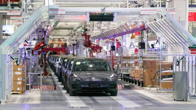   Fábrica de Tesla en China vende más de 180.000 vehículos en primer trimestre de 2022 
