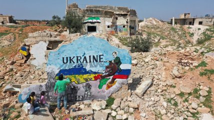   En las ruinas de Siria surgen los graffitis más impactantes contra la guerra en Ucrania 