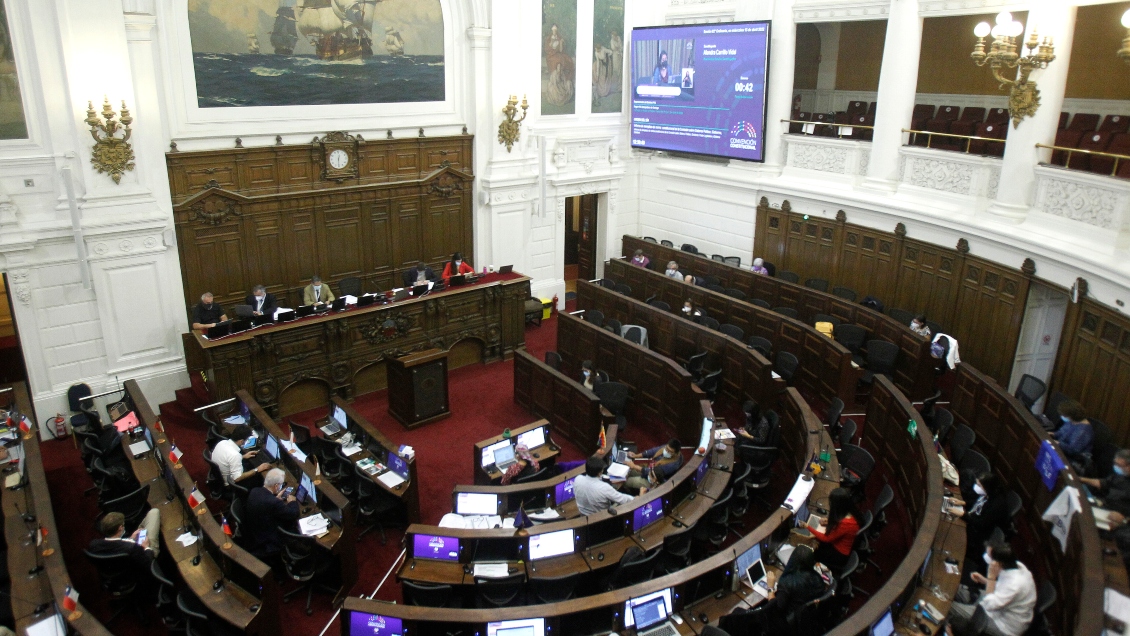 Se votará en el pleno: Comisión aprobó que carrera militar debe fundarse en el respeto a los DD.HH