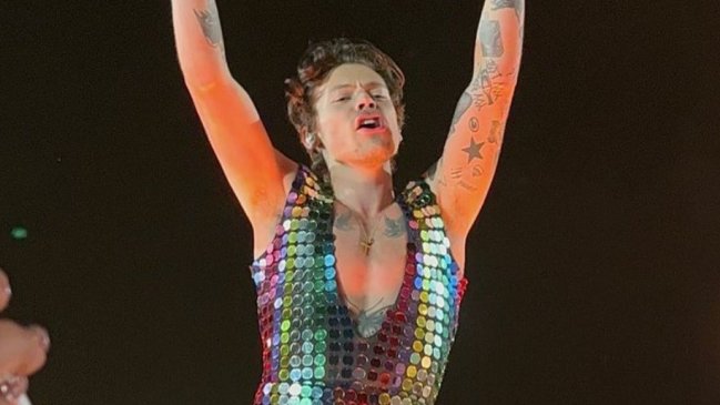 Harry Styles estrenó dos nuevas canciones en Coachella