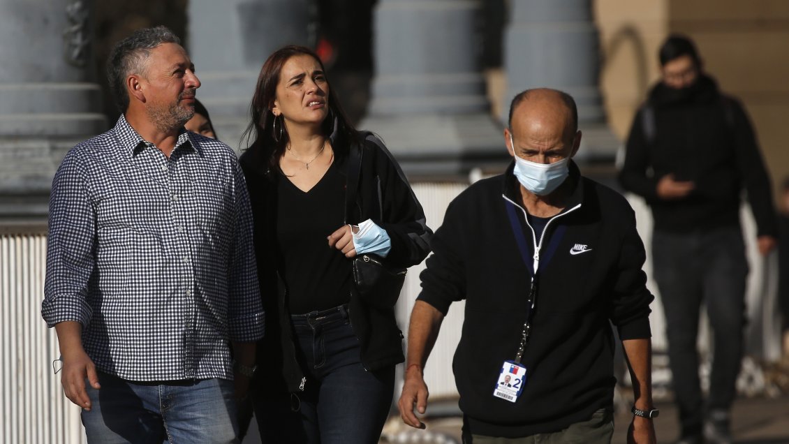 Minsal informó 2.516 casos nuevos y 26 fallecidos por Covid-19 en Chile