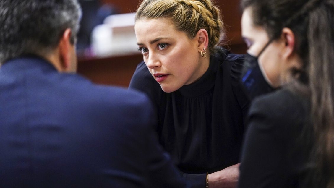 Amber Heard acusa a Johnny Depp de agresión sexual