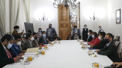   Ministros abordaron junto a alcaldes mapuche temas de seguridad y desarrollo de la Macrozona Sur 