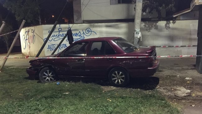 Sujetos intentaron huir de fiscalización y terminaron atropellando dos peatones en Ñuñoa