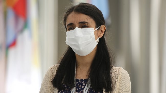 Presidenta de la Convención hizo frío llamado al respeto tras funa contra el Colectivo Socialista