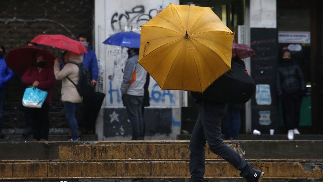 Delegada de la RM realizó positivo balance tras sistema frontal: Abordamos los casos más críticos en la región