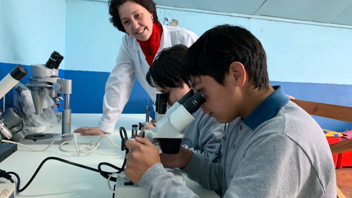 Laboratorios de ciencias portátiles serán adquiridos para 11 liceos de la provincia del Itata