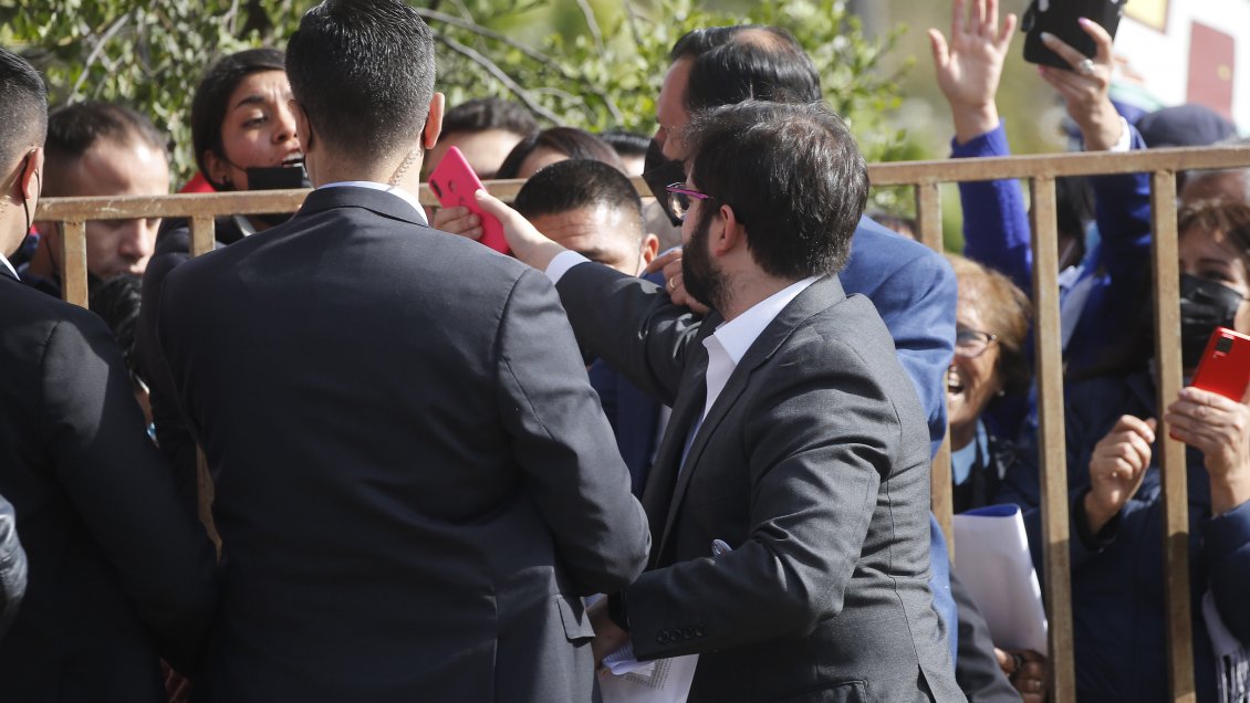 El 19 de mayo será formalizado el sujeto que le lanzó una piedra a Boric