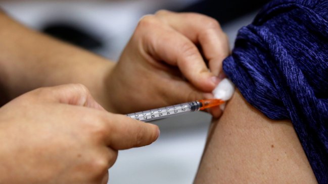 Ministra Yarza: A la cuarta dosis 