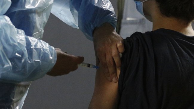 Minsal instó a padres a llevar a sus hijos a aplicarse el refuerzo contra el Covid