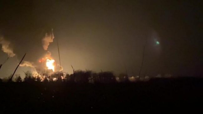   Ataque con cohetes causó incendio en refinería al norte de Irak 