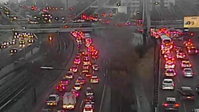 Atropello fatal de delincuente en Autopista Central generó caos vial en Santiago Centro