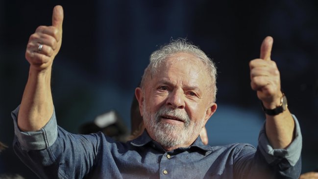  Lula lanzó su candidatura presidencial: Prometió la 