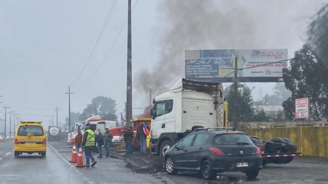 Grupo de camioneros volvió a bloquear ruta en la Región del Biobío