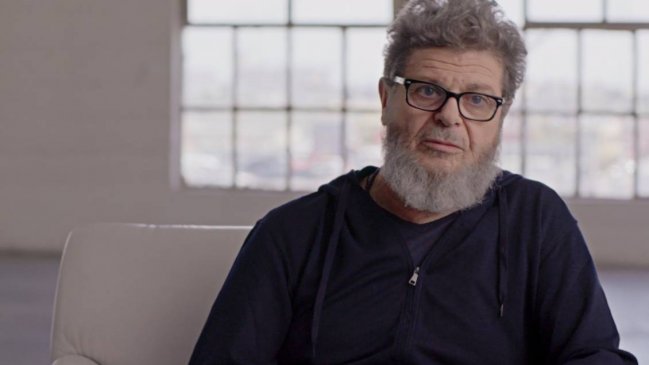 Gustavo Santaolalla responde a críticas por 