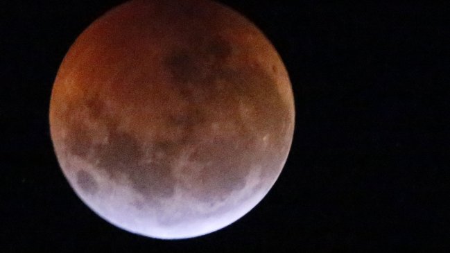 Eclipse lunar: Chile disfrutó este domingo del fenómeno estelar la Luna de Sangre