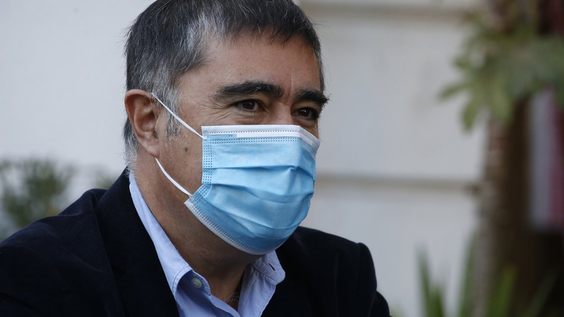 Desbordes y eventual suspensión de RN: Me tiene sin cuidado; estoy preocupado del plebiscito