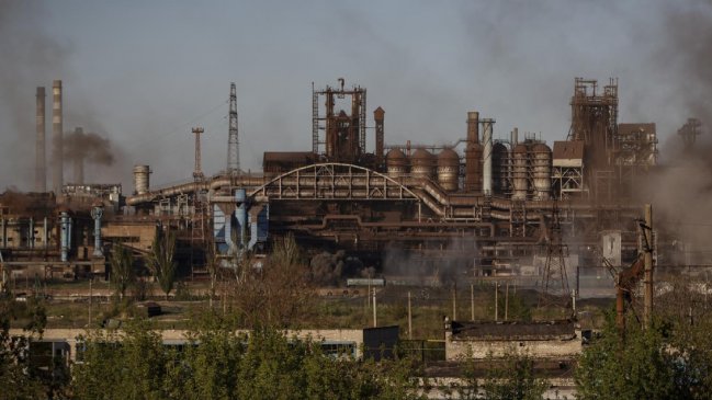 Ucrania abandonó la lucha en la acería de Azovstal, símbolo de la resistencia contra Rusia