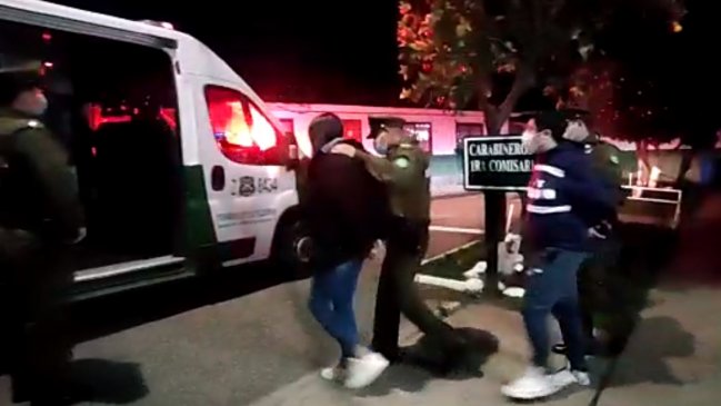 Pareja del Maule vendía autos robados en Santiago y los ofrecía en redes sociales